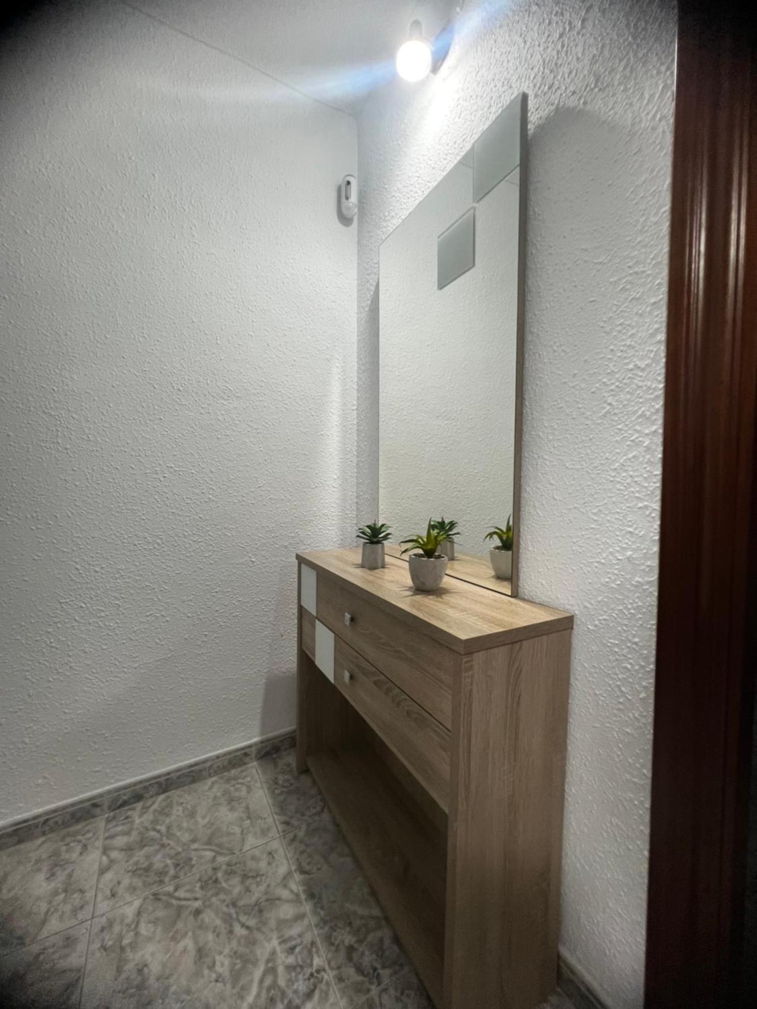 Apartamento 3 Habitaciones En Torre Del Mar A 50 Metros De La Playa Esterno foto